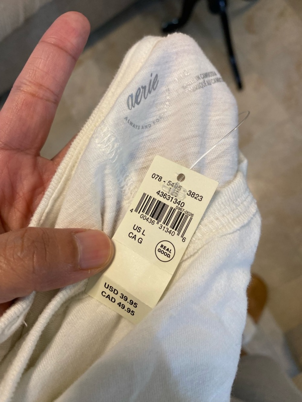 New cream Aerie Large Cozy Long Sleeve Oversized Boyfriend T-Shirt, relaxed - Picture 9 of 10